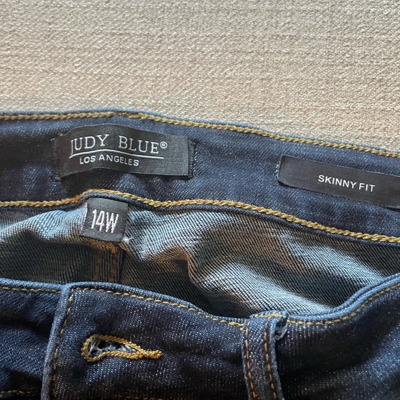 Judy Blue 14W Skinny Fit Jeans - Picture 2 of 2